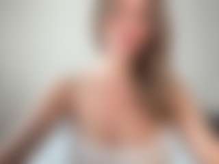 Live cam show with StarMilkyWay - Blonde Hair on SpankPalCams
