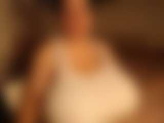 Live cam show with AlisiaParril - Big Nipples on Dolls Live