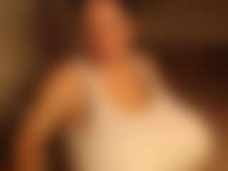 Live cam show with AlisiaParril - Big Nipples on luckytryst.com