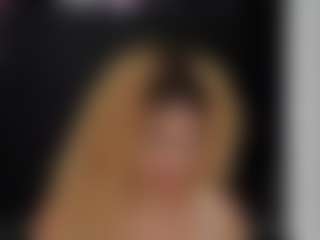 Live cam show with Rennata-S - Spank on Milfs Live