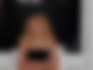 Live cam show with Rennata-S - Spank Ebony on Chatstar