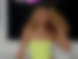 Live cam show with Rennata-S - Thong on Camsoda