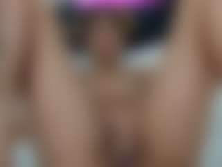 Rennata-S's Live Sex Cam Show