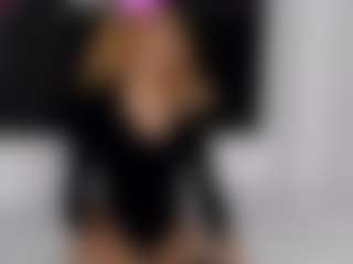 Live cam show with Rennata-S - Athletic Cum on Camsoda