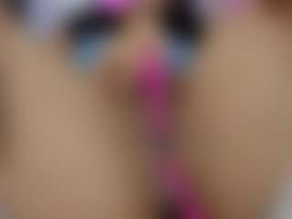 Rennata-S's Live Sex Cam Show