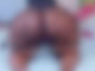 Live cam show with Danna Brown - Ass Clapping on Instabang