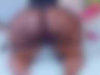 Live cam show with Danna Brown - Ebony on sexytreat.net | colombia