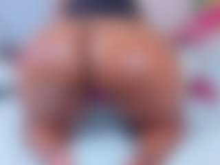 Live cam show with Danna Brown - Blowjob on Cam Slut