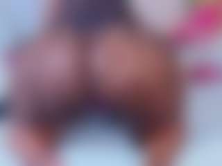 Live cam show with Danna Brown - Dp on Milfs Live