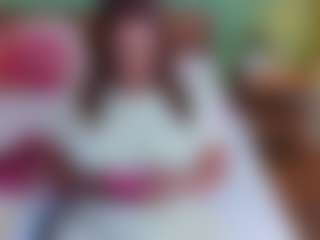 Danna Brown MILF webcam performer live streaming