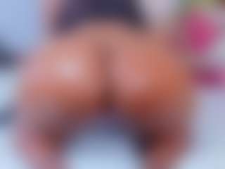 Live cam show with Danna Brown - Ebony on Pornisteam.com | colombia