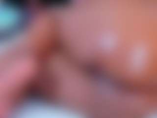 Danna Brown MILF webcam performer live streaming