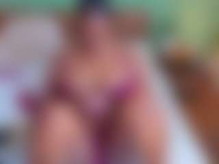 Danna Brown, modelo webcam MILF transmitiendo en vivo