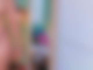 Live cam show with Danna Brown - Black MILF on Dolls Live