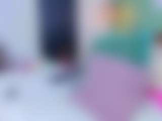 Live cam show with Danna Brown - Ebony MILF on Camsoda
