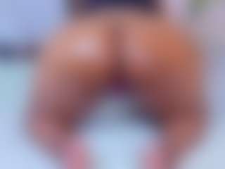 Live cam show with Danna Brown - Black MILF on MyBangCams | colombia