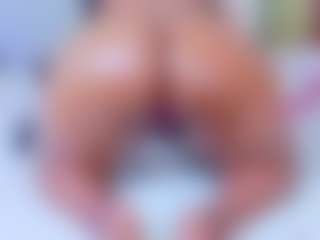 Live cam show with Danna Brown - Ebony Big Tits on SpunkLive
