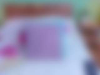 Live cam show with Danna Brown - Thick on Pornisteam.com
