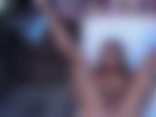 Live cam show with ShannNikkii420 - Petite MILF on Cam Slut