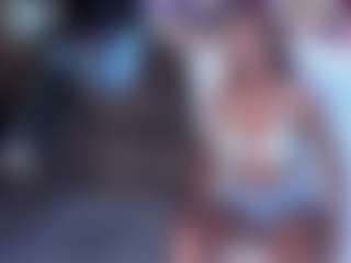 Live cam show with ShannNikkii420 - Handjob on Camiplay Live