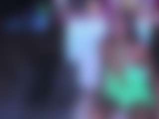 ShannNikkii420's Live Sex Cam Show