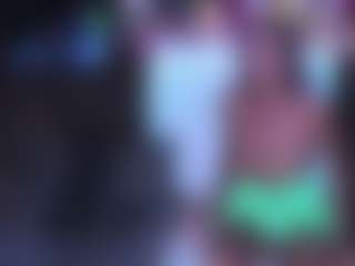 ShannNikkii420's Live Sex Cam Show