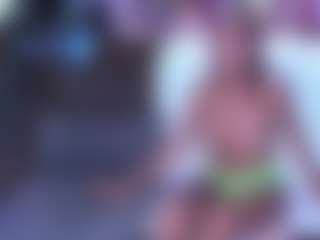 ShannNikkii420's Live Sex Cam Show