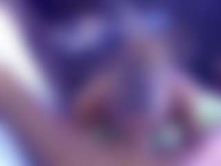 ShannNikkii420's Live Sex Cam Show
