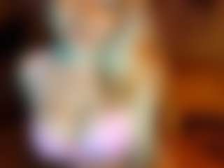 Live cam show with joneskali98 - Average on hrnylive.com