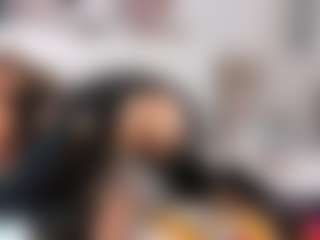emmabum's Live Sex Cam Show