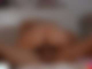 emmabum's Live Sex Cam Show