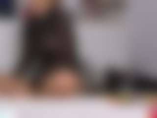emmabum's Live Sex Cam Show