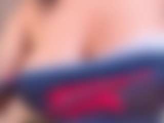 Live cam show with Victoria - Living Room on xxxlivecams.org