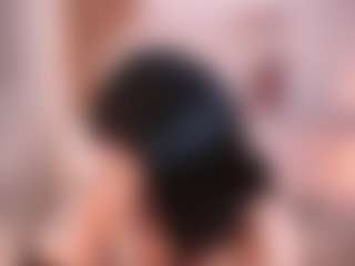 Live cam show with Victoria - Living Room on milfzrlive.com