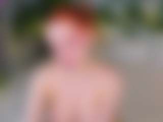 Live cam show with Elfa Mirielle - Gray Eyes on hrnylive.com