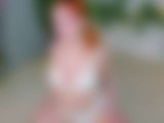 Live cam show with Elfa Mirielle - Hairy on Milfs Live