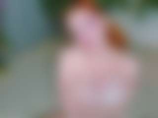 Live cam show with Elfa Mirielle - Hairy on AdultVida.com