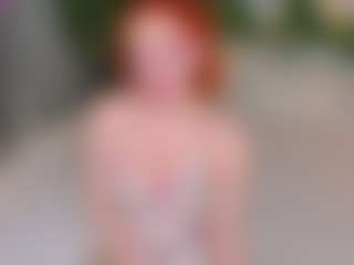 Live cam show with Elfa Mirielle - Red Hair Cum on livesexfox.com
