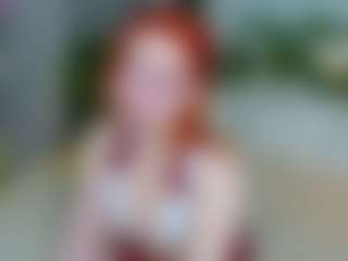 Live cam show with Elfa Mirielle - Green Eyes on TeamSkeetLive