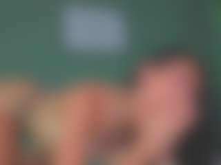 SARA SAENZ's Live Sex Cam Show