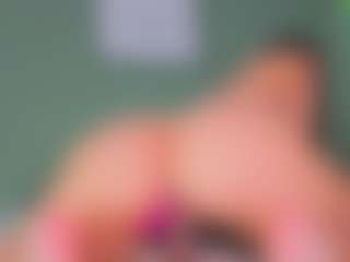 SARA SAENZ's Live Sex Cam Show
