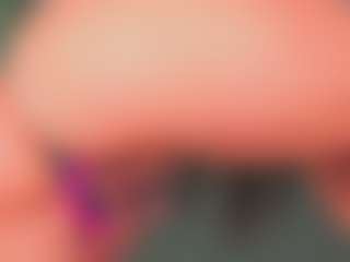 Live cam show with SARA SAENZ - Toys on CamSodaAdn