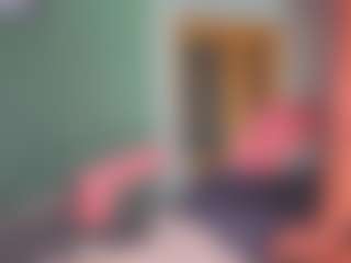 Live cam show with SARA SAENZ - Shredded on Camsoda