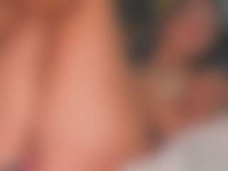 SARA SAENZ's Live Sex Cam Show