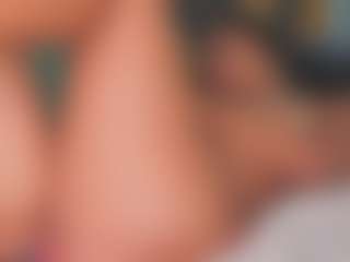 SARA SAENZ's Live Sex Cam Show