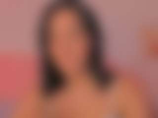 Live cam show with Valen Toro - Anal Latina on live18s.com