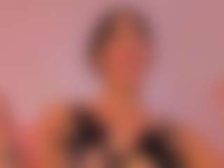 Live cam show with Valen Toro - Squirt on Camsoda