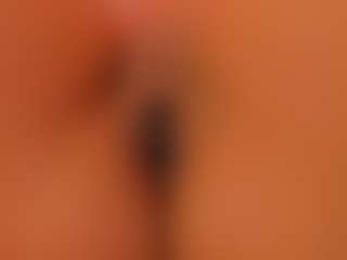 Live cam show with Valen Toro - Bedroom Brown Hair on Soda Cam