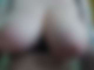 Live cam show with Anna Angel - HD on TottyGirls