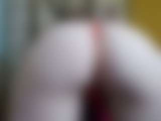 Live cam show with Anna Angel - Foot Fetish Toys on Milfs Live